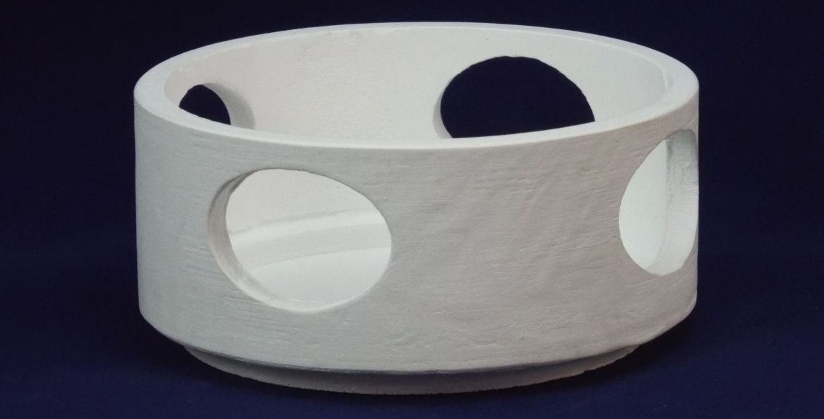 dental crucible with vent holes
